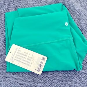 NWT lululemon wunder train crop 23” Maldives green color sz14